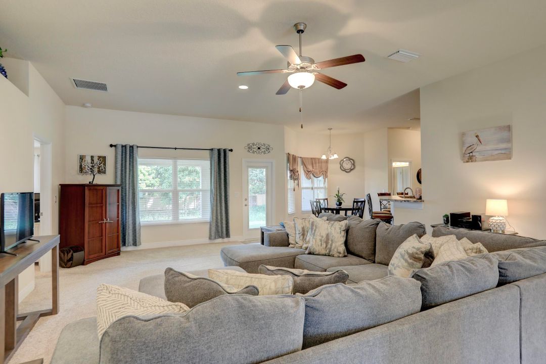 待售: $429,900 (4 贝兹, 3 浴室, 2265 平方英尺)