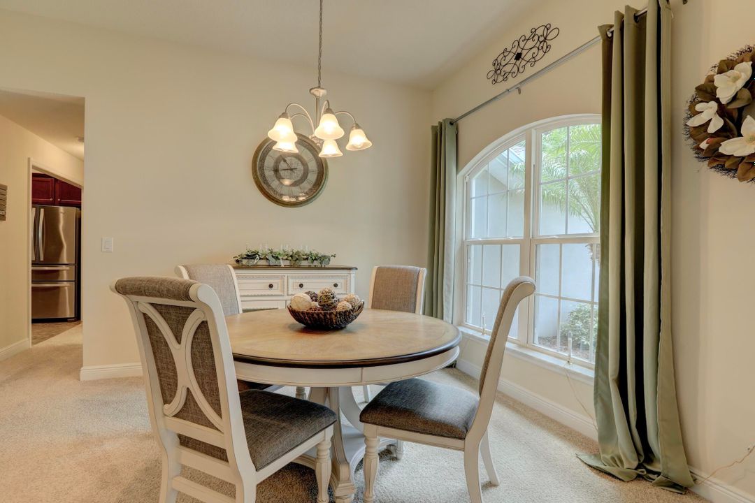 待售: $429,900 (4 贝兹, 3 浴室, 2265 平方英尺)