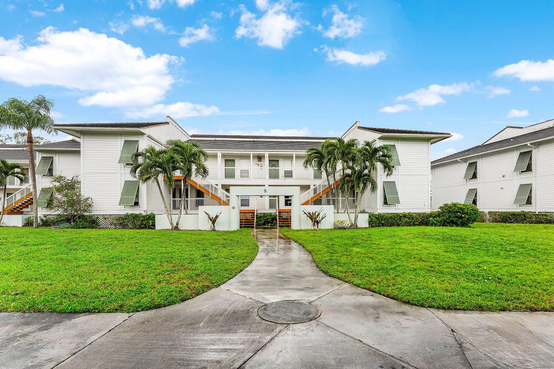 合同活跃: $159,888 (1 贝兹, 1 浴室, 502 平方英尺)