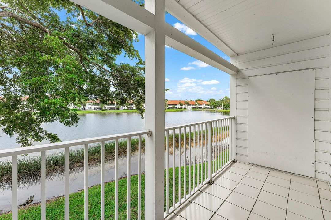 合同活跃: $159,888 (1 贝兹, 1 浴室, 502 平方英尺)