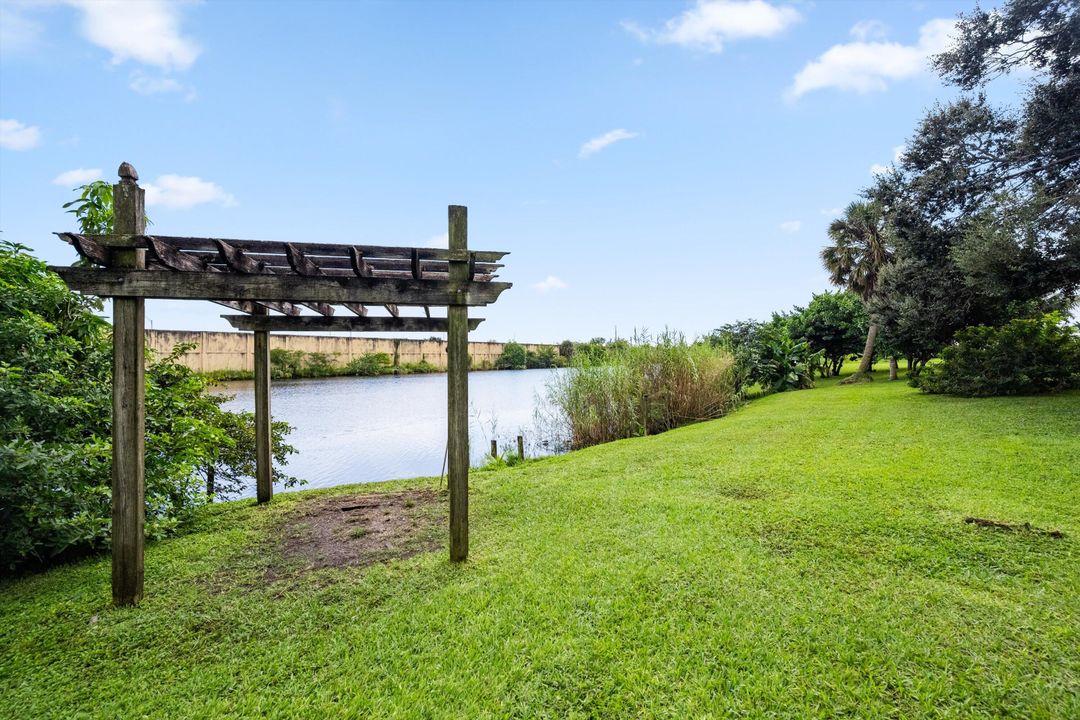 待售: $950,000 (2 贝兹, 2 浴室, 1766 平方英尺)