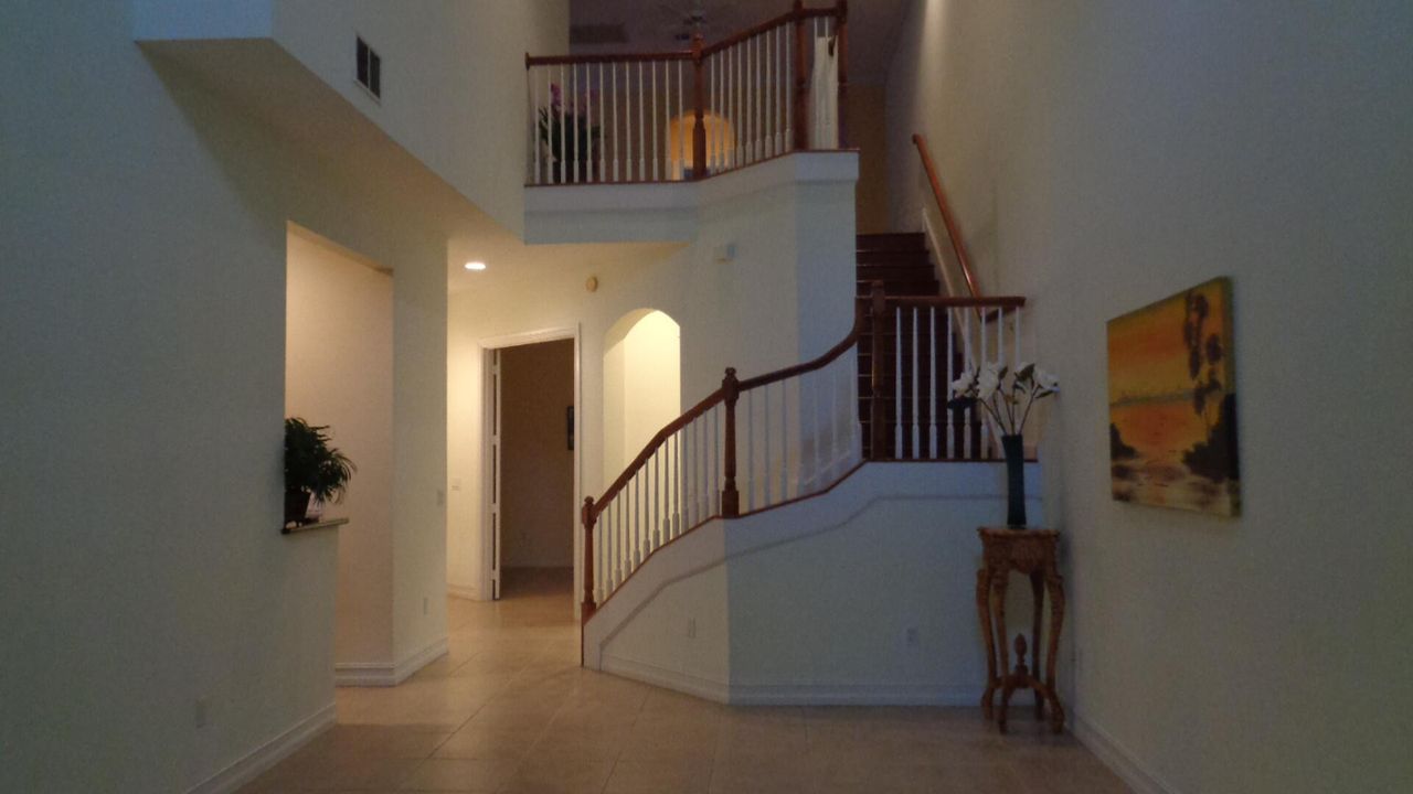 For Rent: $3,000 (3 beds, 3 baths, 2146 Square Feet)