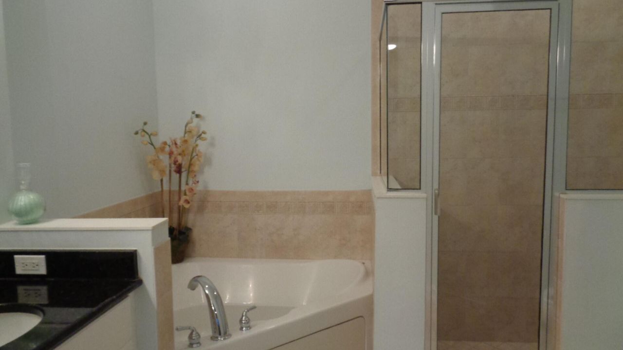 For Rent: $3,000 (3 beds, 3 baths, 2146 Square Feet)