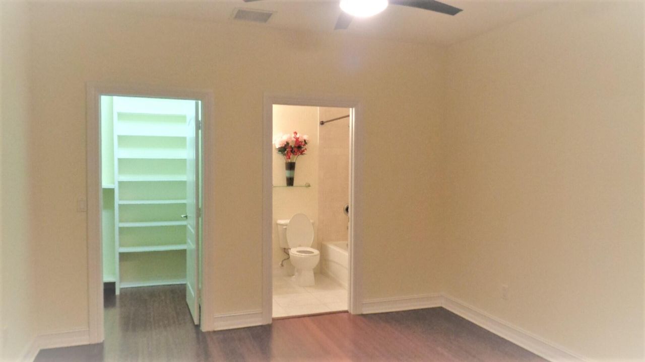 For Rent: $3,000 (3 beds, 3 baths, 2146 Square Feet)