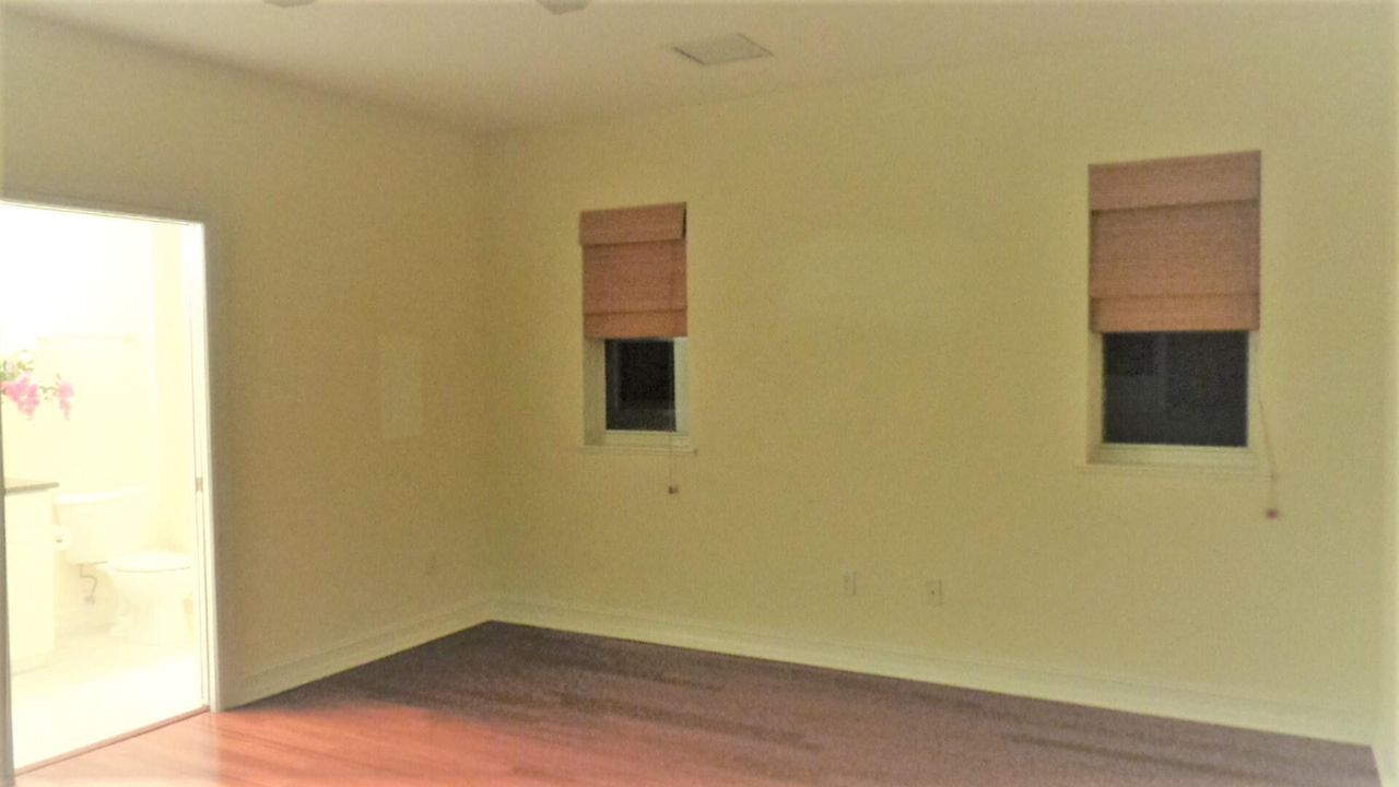 For Rent: $3,000 (3 beds, 3 baths, 2146 Square Feet)