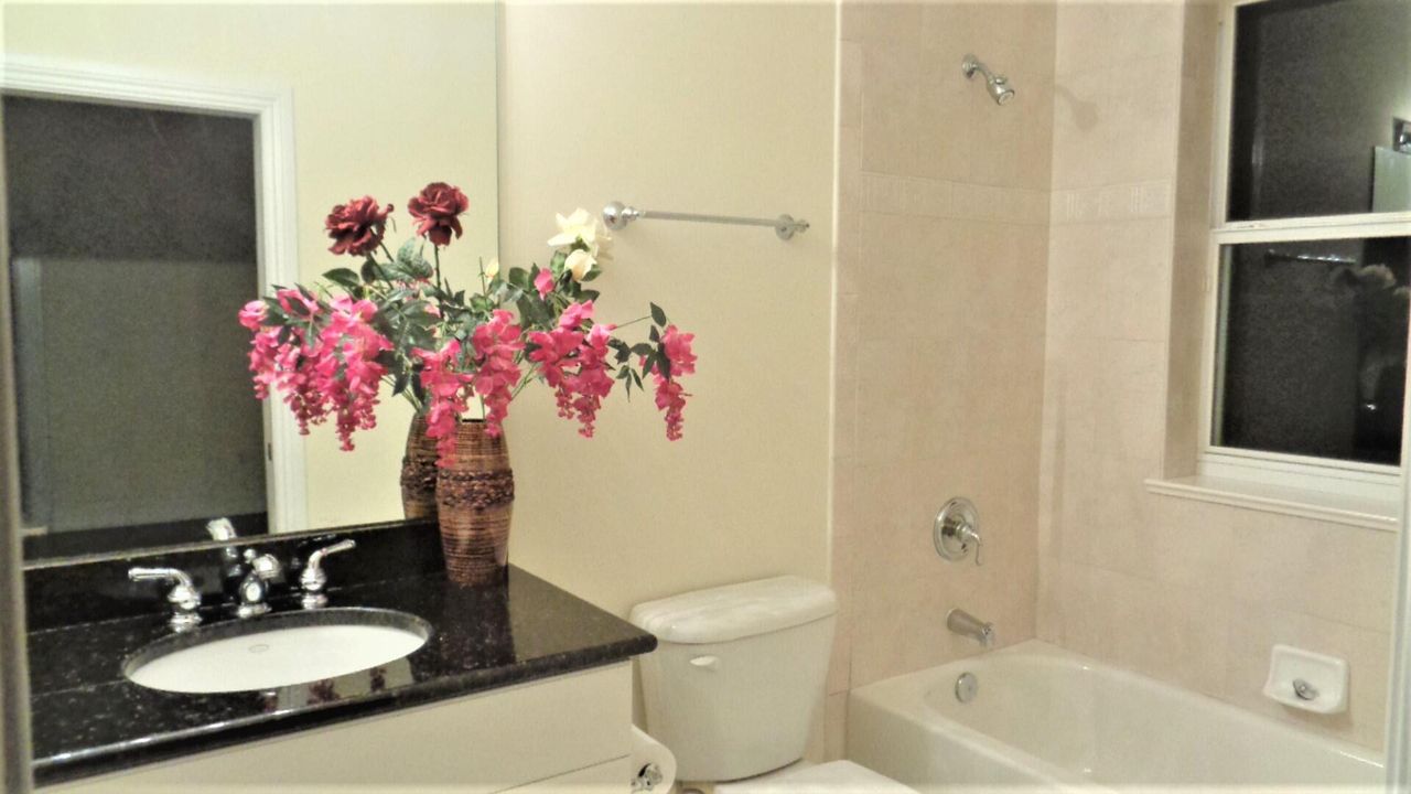 For Rent: $3,000 (3 beds, 3 baths, 2146 Square Feet)