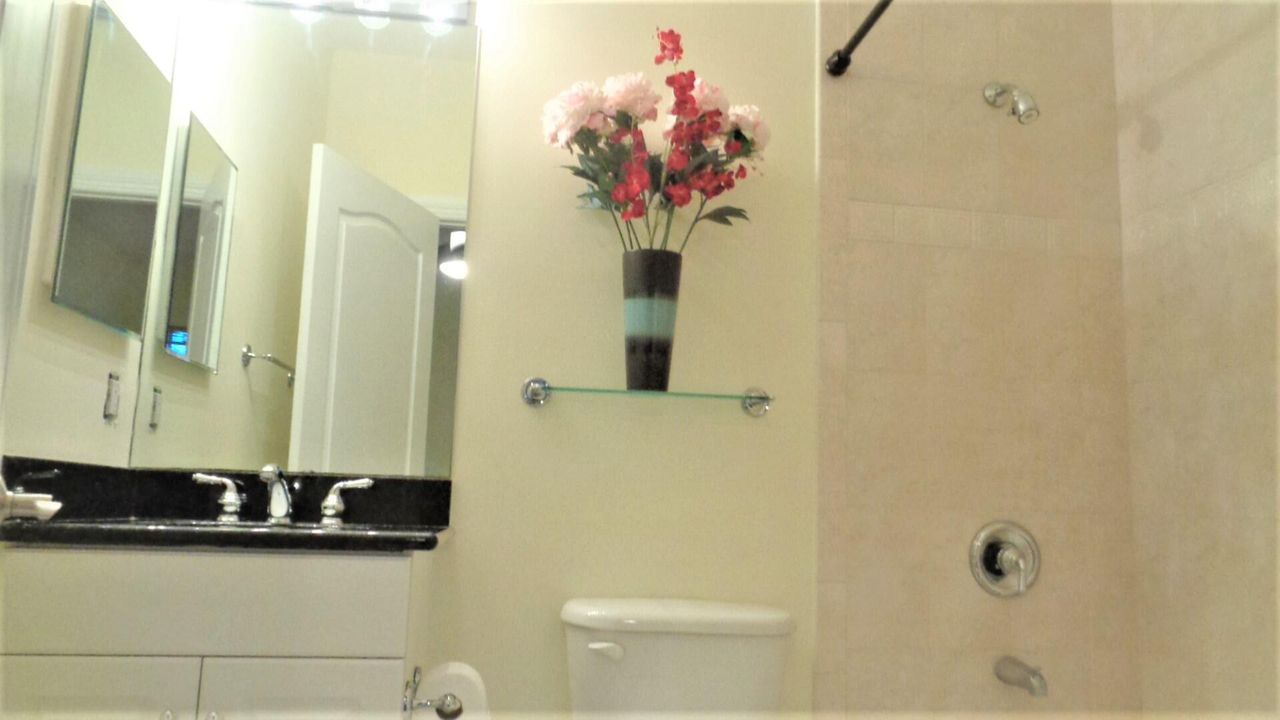 For Rent: $3,000 (3 beds, 3 baths, 2146 Square Feet)