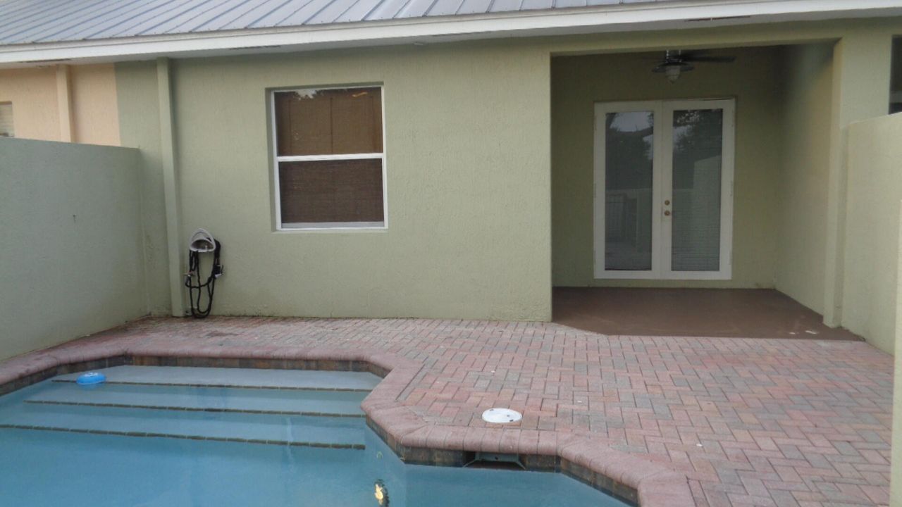 For Rent: $3,000 (3 beds, 3 baths, 2146 Square Feet)