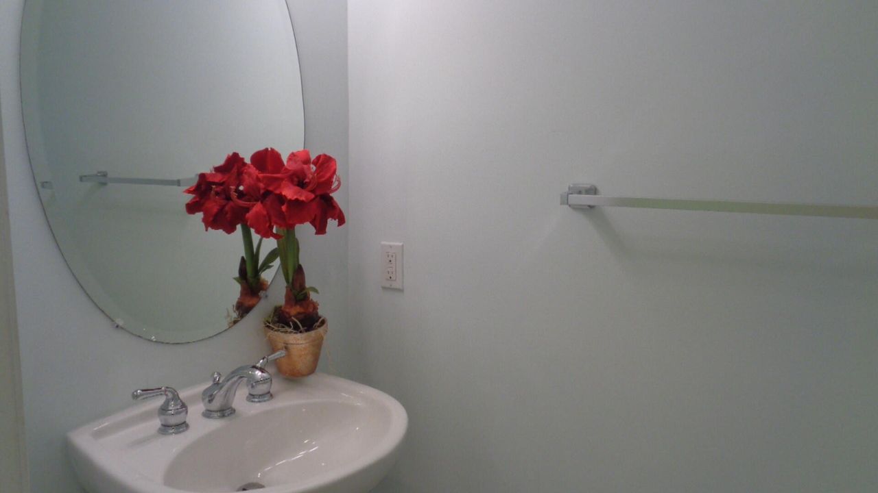 For Rent: $3,000 (3 beds, 3 baths, 2146 Square Feet)