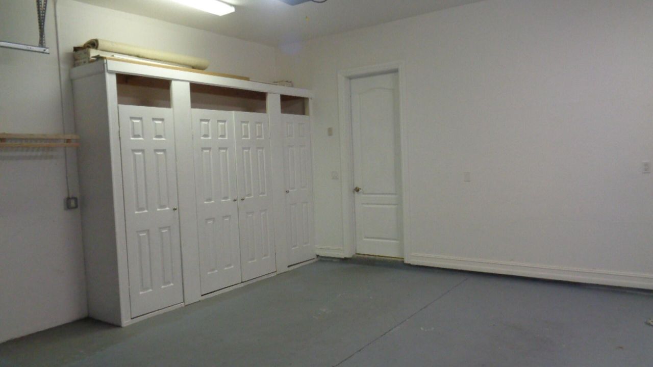 For Rent: $3,000 (3 beds, 3 baths, 2146 Square Feet)