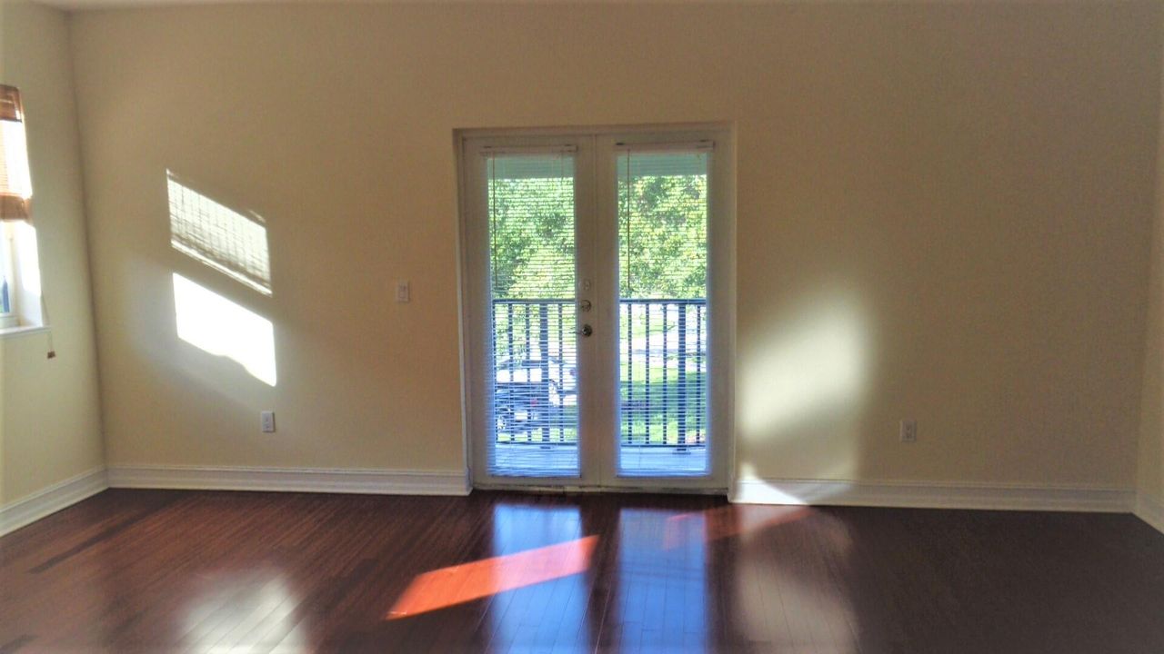 For Rent: $3,000 (3 beds, 3 baths, 2146 Square Feet)