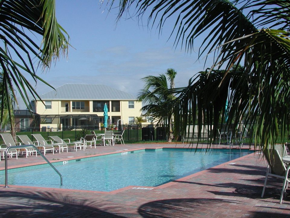 For Rent: $3,000 (3 beds, 3 baths, 2146 Square Feet)