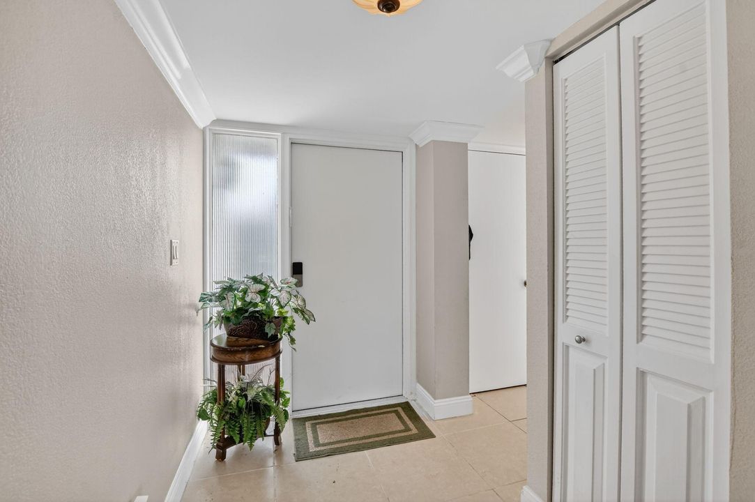 For Sale: $149,000 (2 beds, 2 baths, 1400 Square Feet)