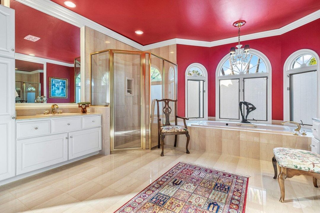 合同活跃: $1,219,000 (3 贝兹, 3 浴室, 3607 平方英尺)