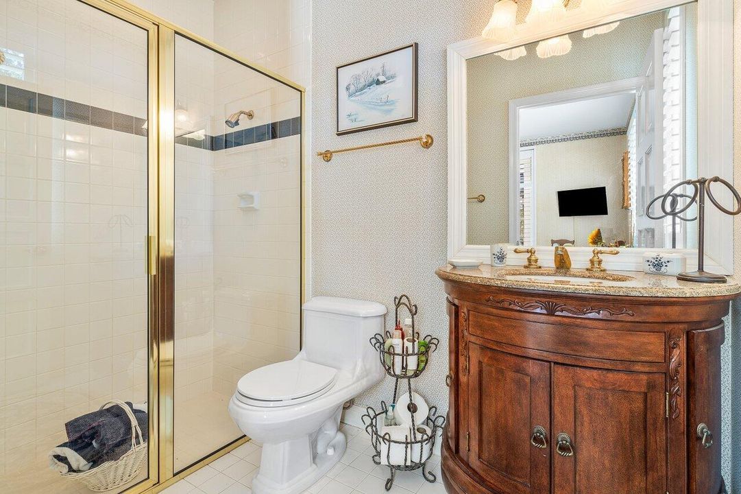 合同活跃: $1,219,000 (3 贝兹, 3 浴室, 3607 平方英尺)