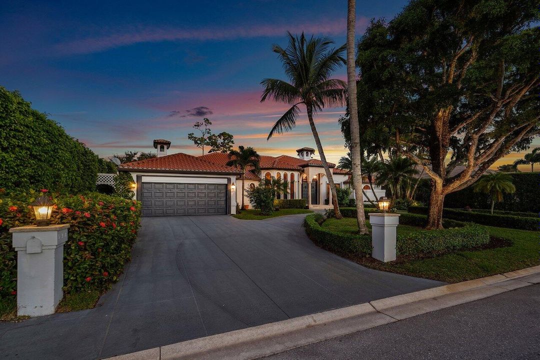 合同活跃: $1,219,000 (3 贝兹, 3 浴室, 3607 平方英尺)