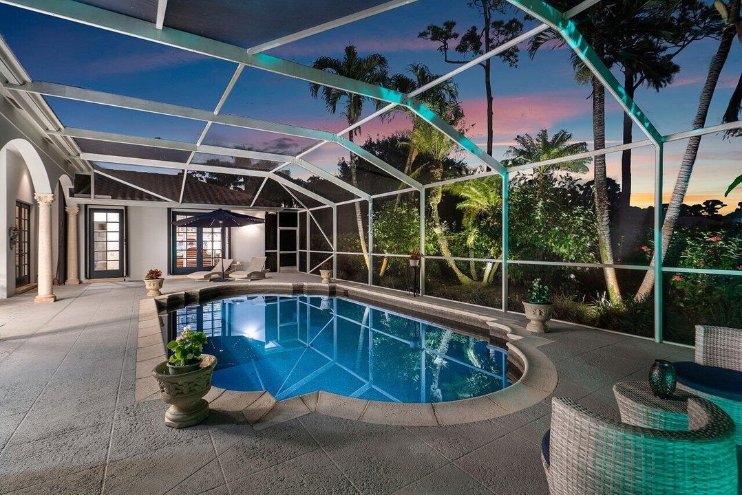 合同活跃: $1,219,000 (3 贝兹, 3 浴室, 3607 平方英尺)