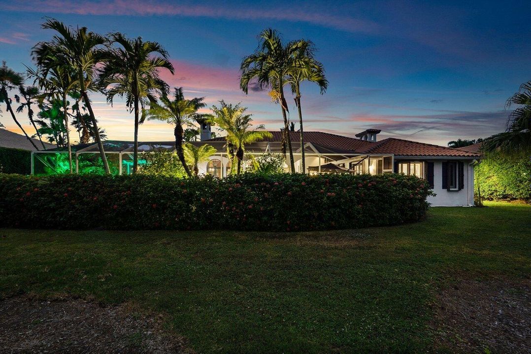 合同活跃: $1,219,000 (3 贝兹, 3 浴室, 3607 平方英尺)