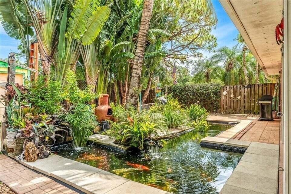 For Rent: $3,500 (4 beds, 3 baths, 2628 Square Feet)