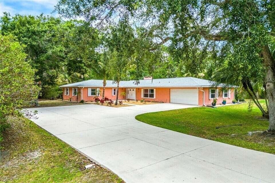 For Rent: $3,500 (4 beds, 3 baths, 2628 Square Feet)