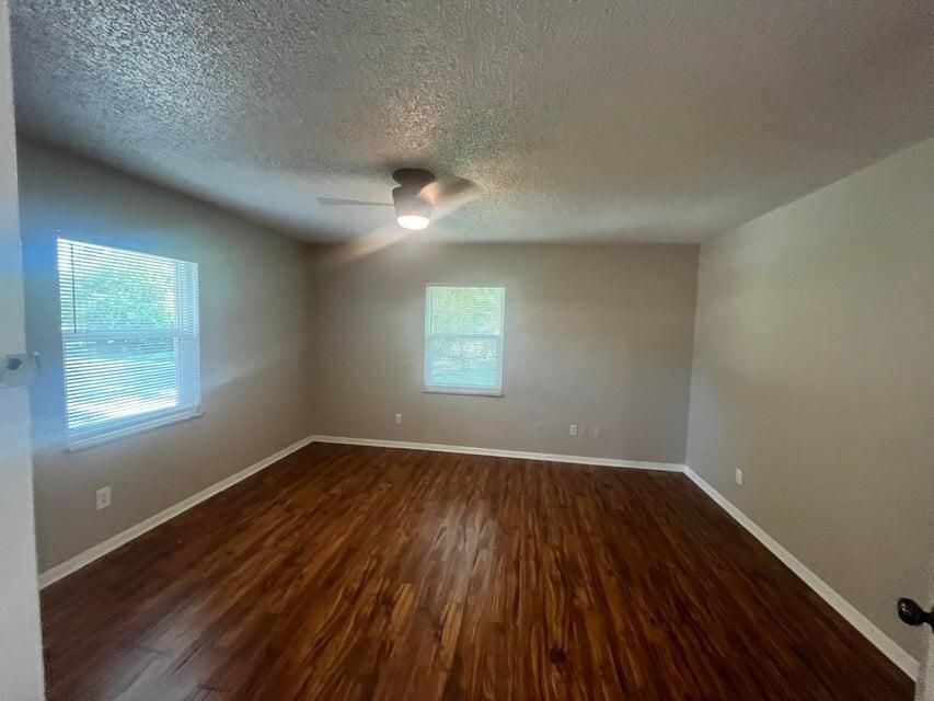 For Rent: $3,500 (4 beds, 3 baths, 2628 Square Feet)