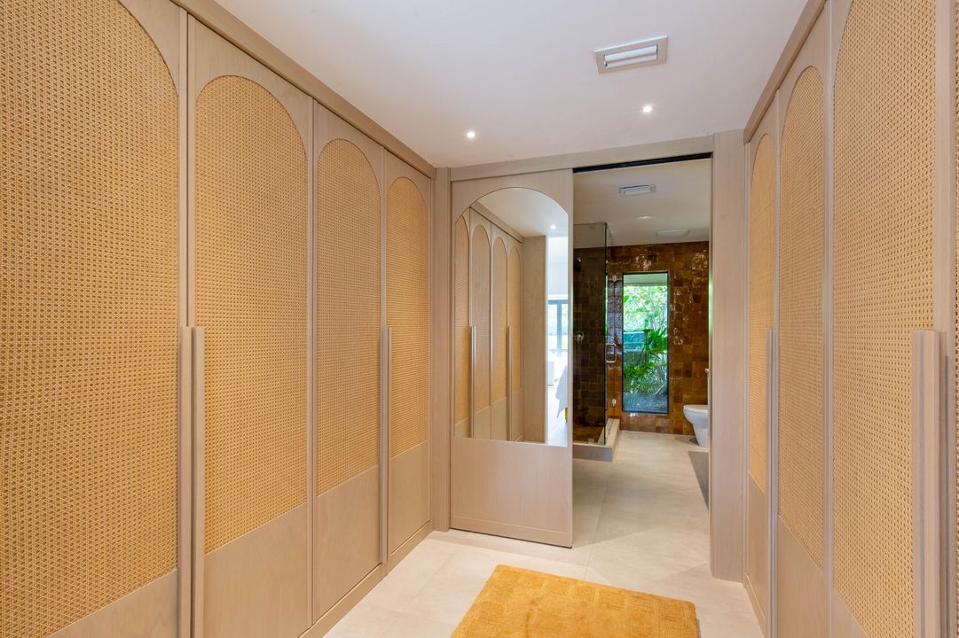 For Rent: $20,000 (3 beds, 3 baths, 1652 Square Feet)