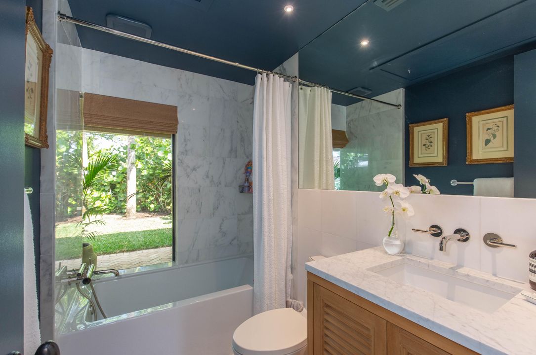 For Rent: $20,000 (3 beds, 3 baths, 1652 Square Feet)