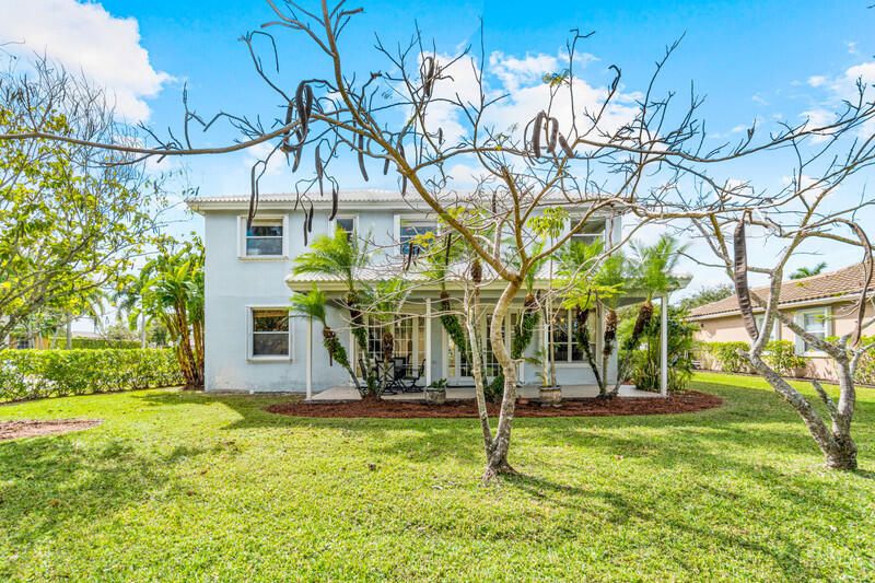 En Venta: $890,000 (5 camas, 3 baños, 2890 Pies cuadrados)