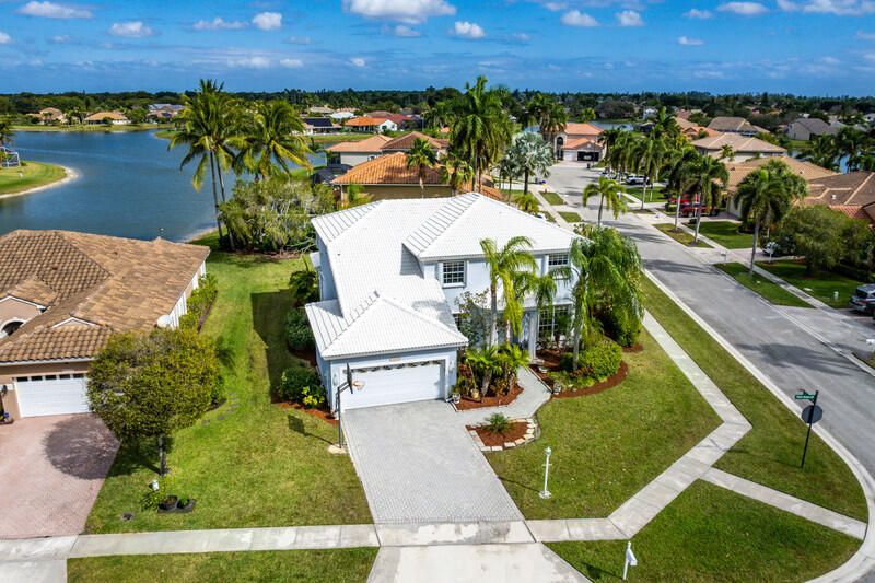 En Venta: $890,000 (5 camas, 3 baños, 2890 Pies cuadrados)