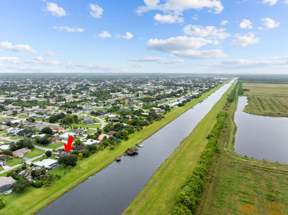 Под контрактом: $375,000 (3 спален, 2 ванн, 1201 Квадратных фут)