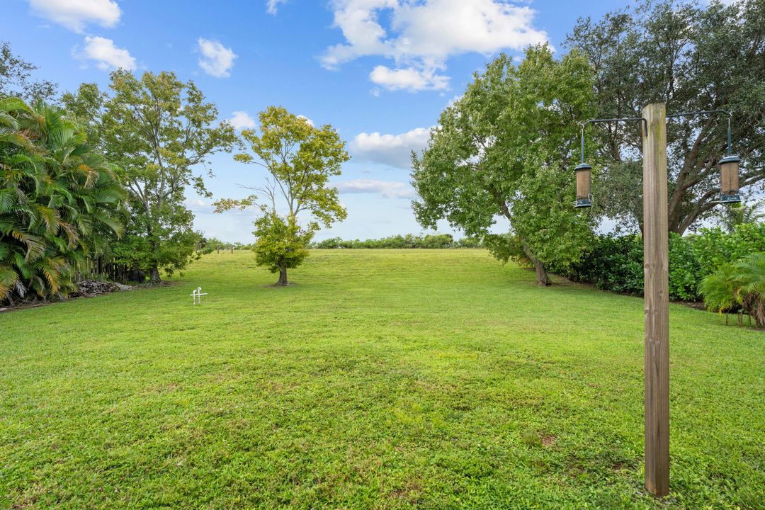 Под контрактом: $375,000 (3 спален, 2 ванн, 1201 Квадратных фут)