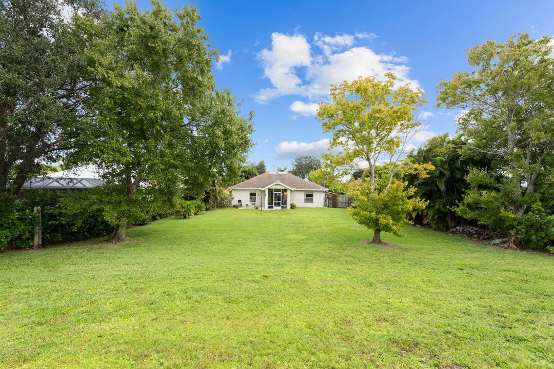 Под контрактом: $375,000 (3 спален, 2 ванн, 1201 Квадратных фут)