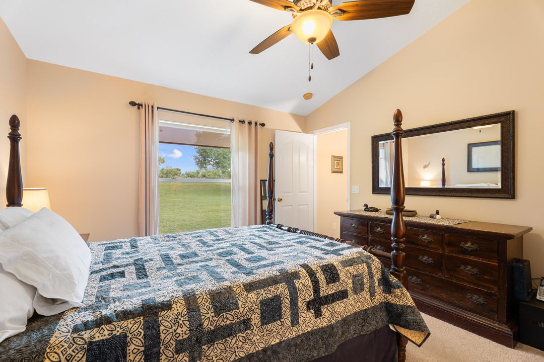 Под контрактом: $375,000 (3 спален, 2 ванн, 1201 Квадратных фут)