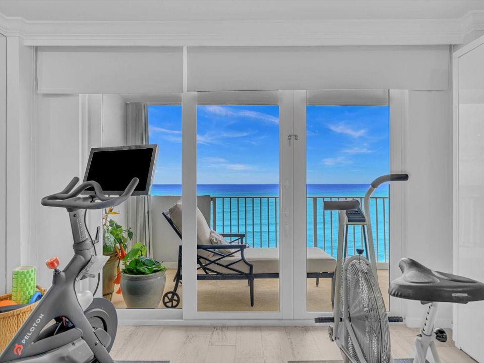 For Sale: $3,000,000 (3 beds, 3 baths, 2856 Square Feet)