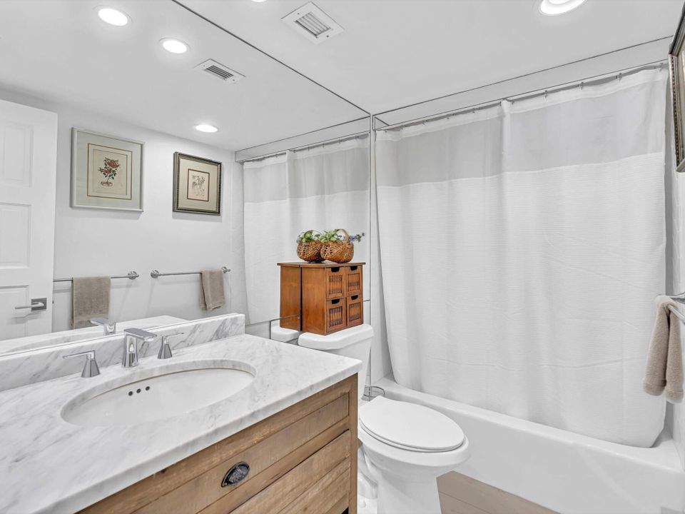 For Sale: $3,000,000 (3 beds, 3 baths, 2856 Square Feet)