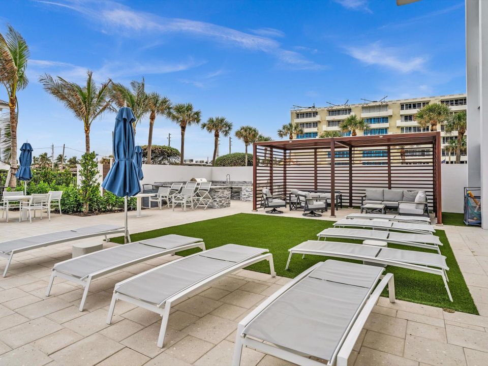 For Sale: $3,000,000 (3 beds, 3 baths, 2856 Square Feet)