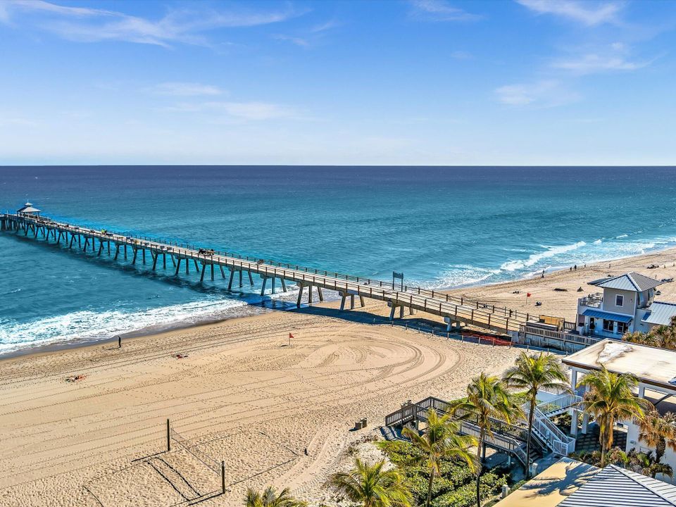 For Sale: $3,000,000 (3 beds, 3 baths, 2856 Square Feet)