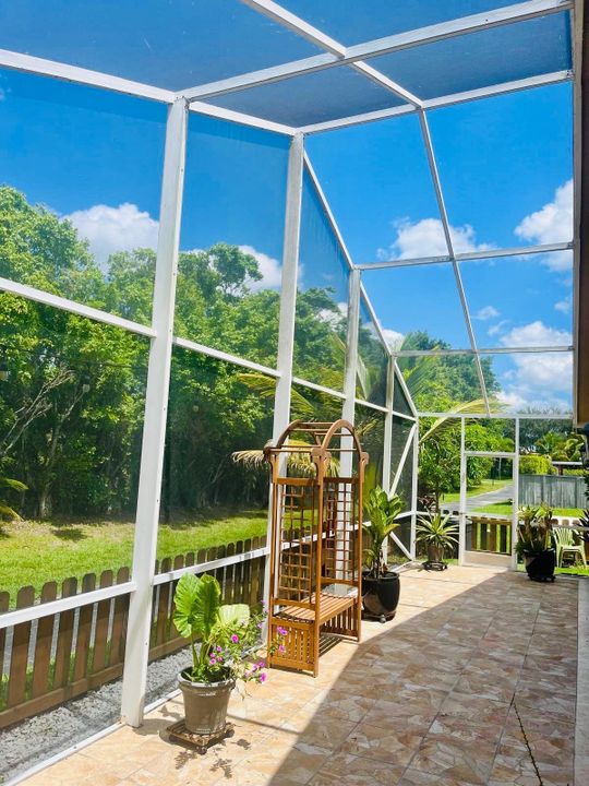 出租: $3,500 (3 贝兹, 2 浴室, 1703 平方英尺)