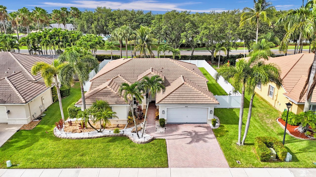 Recientemente alquilado: $4,000 (3 camas, 2 baños, 2113 Pies cuadrados)