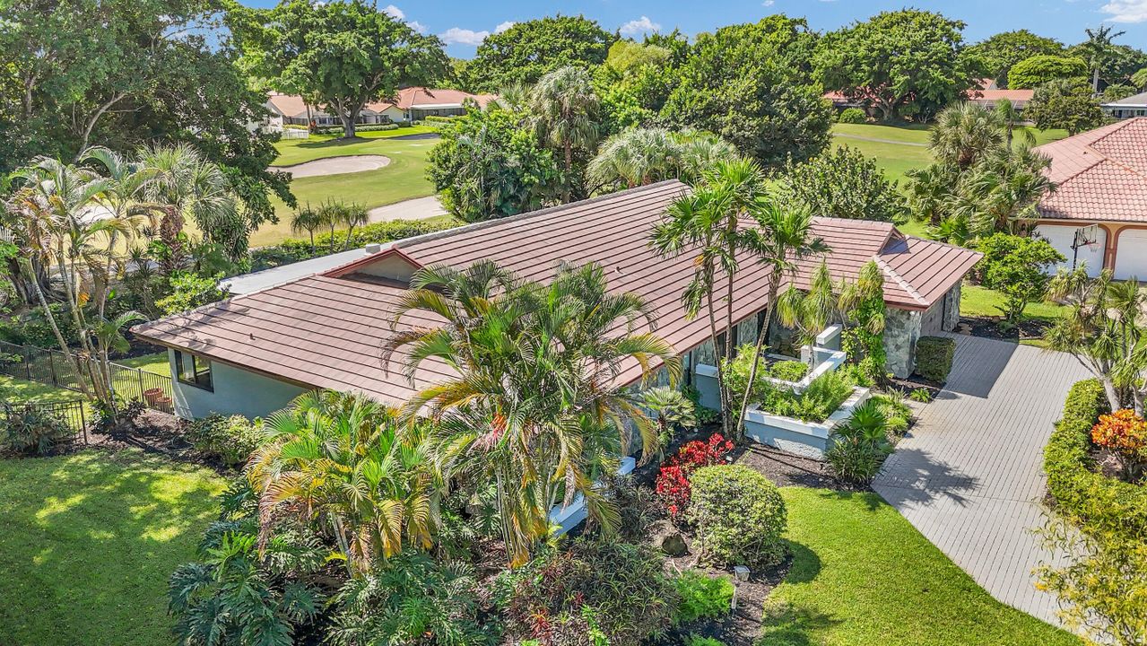 Active With Contract: $995,000 (3 beds, 2 baths, 2529 Square Feet)