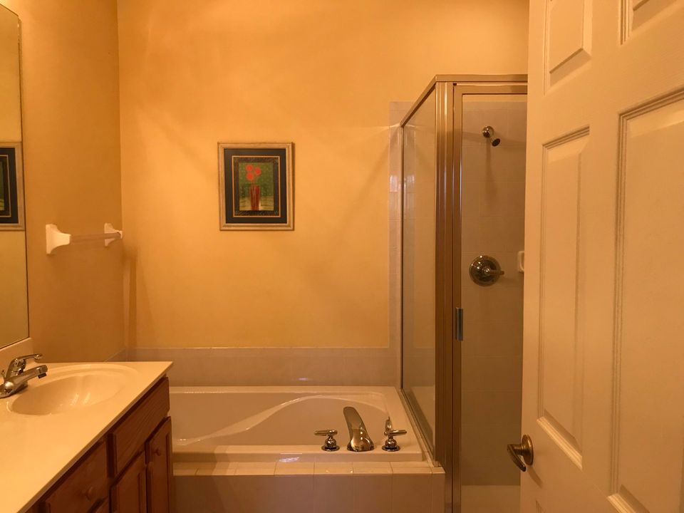 Active With Contract: $2,500 (3 beds, 2 baths, 1577 Square Feet)