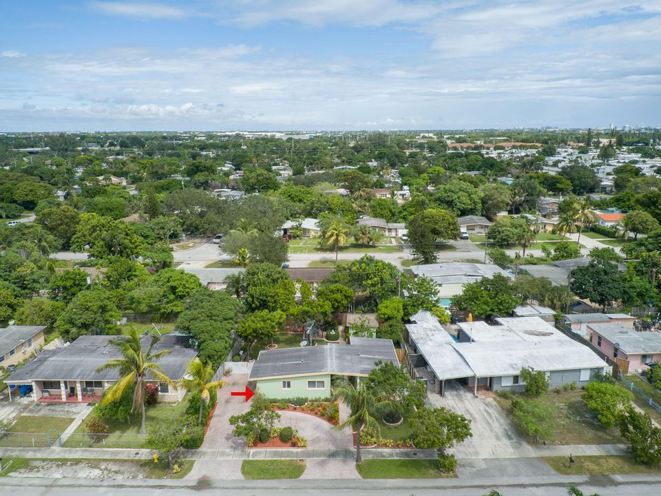 For Sale: $390,000 (3 beds, 1 baths, 1045 Square Feet)