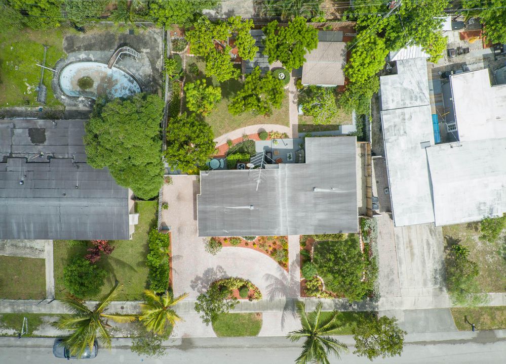 For Sale: $390,000 (3 beds, 1 baths, 1045 Square Feet)