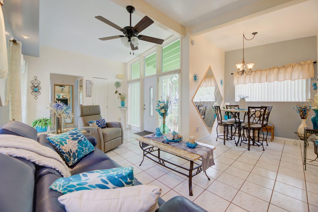 For Sale: $390,000 (3 beds, 1 baths, 1045 Square Feet)