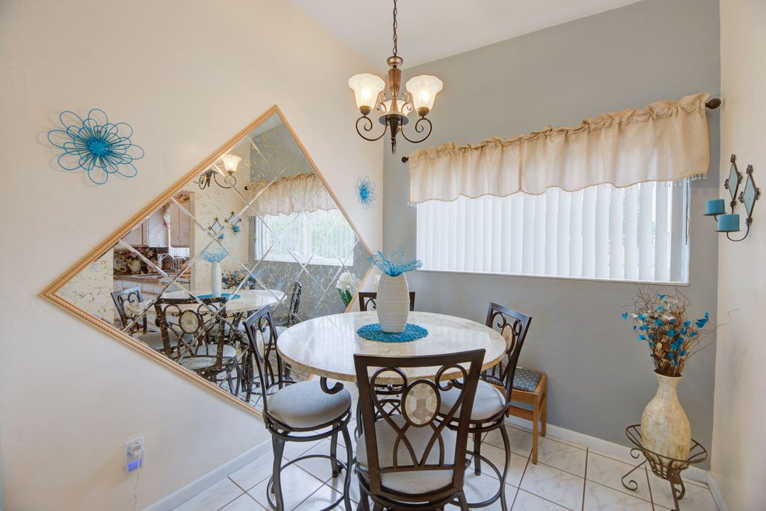 For Sale: $390,000 (3 beds, 1 baths, 1045 Square Feet)