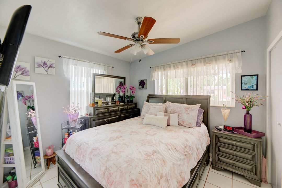 For Sale: $390,000 (3 beds, 1 baths, 1045 Square Feet)