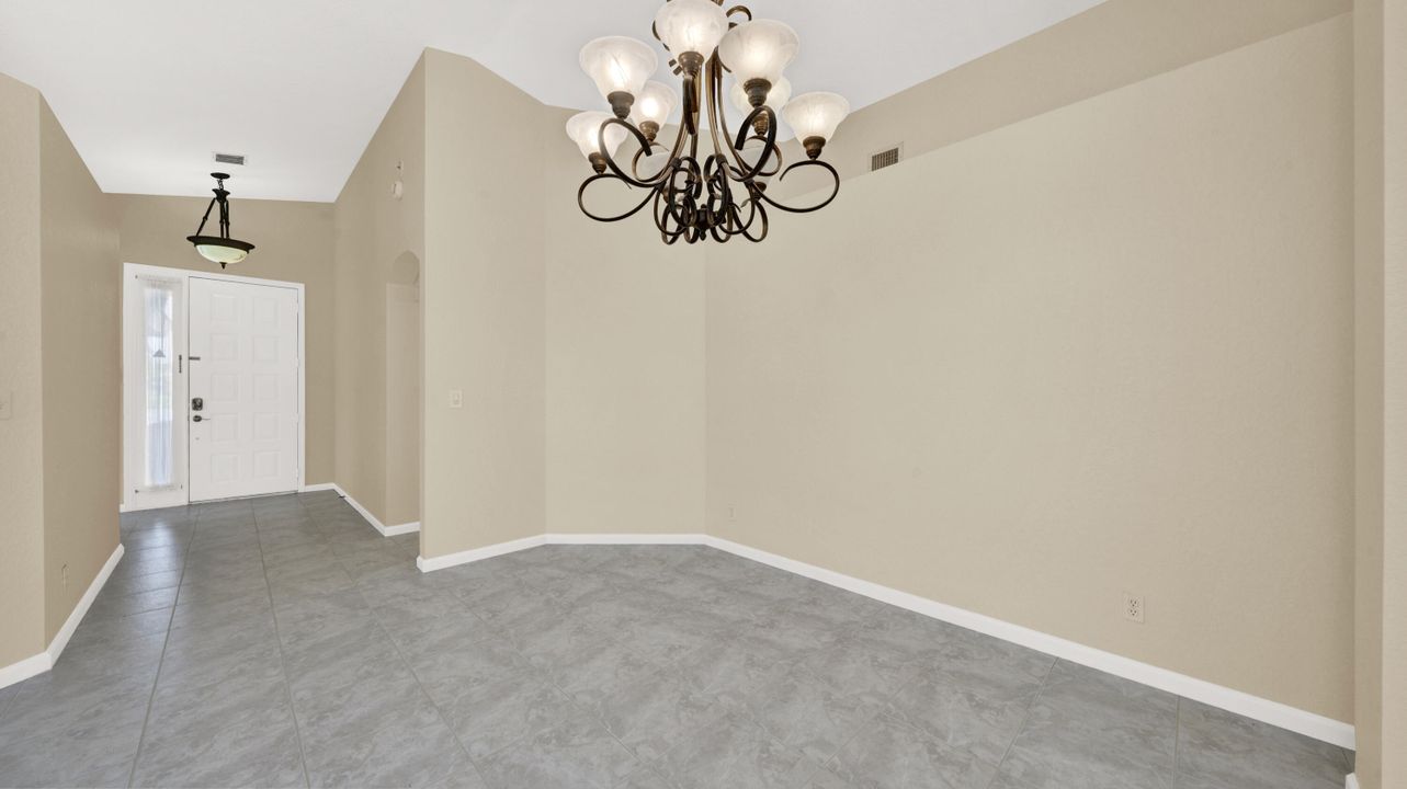 For Rent: $4,500 (3 beds, 2 baths, 1618 Square Feet)