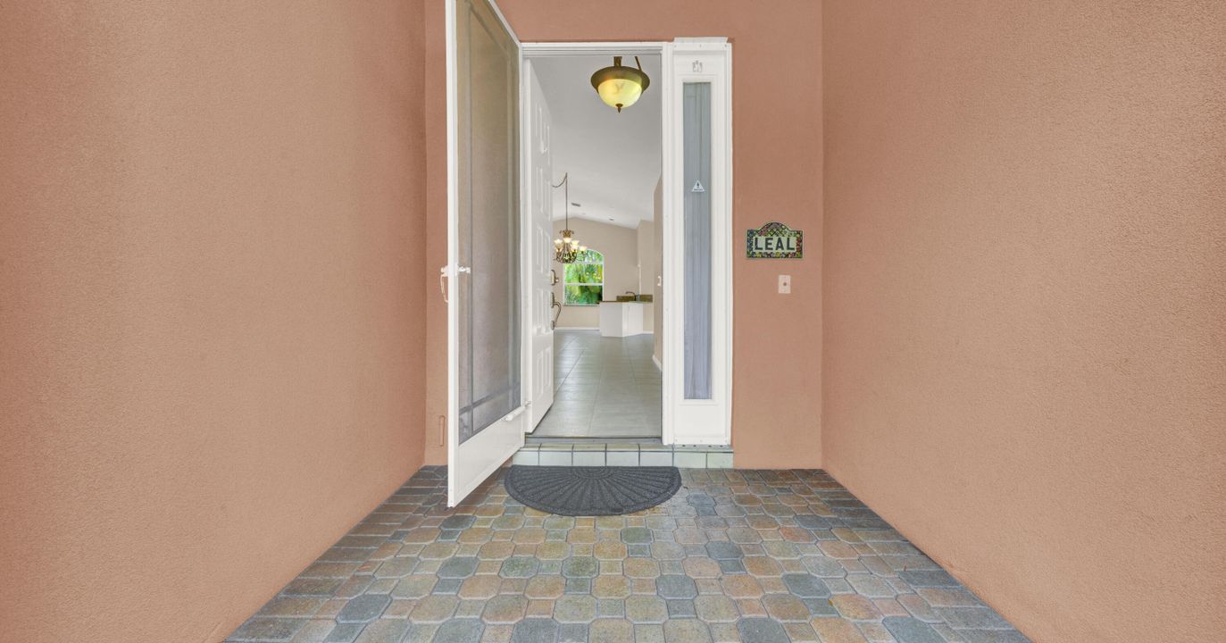 For Rent: $4,500 (3 beds, 2 baths, 1618 Square Feet)