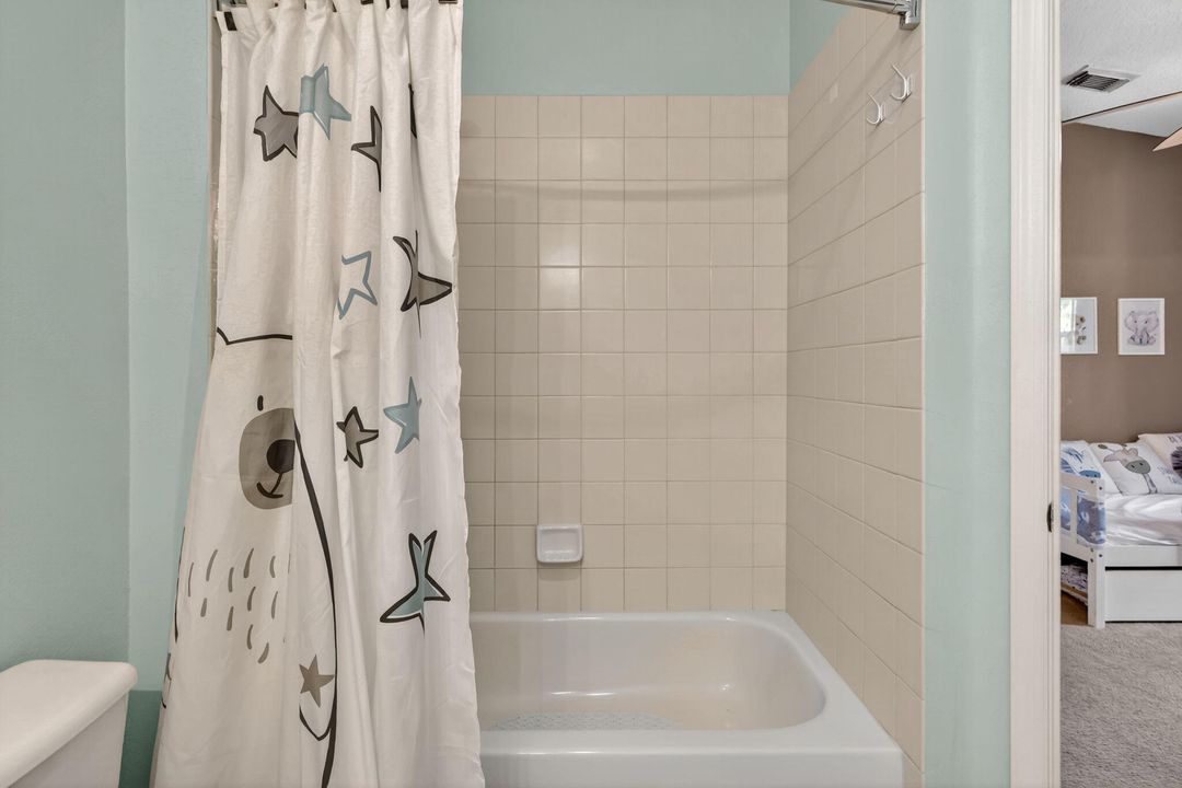 Activo con contrato: $278,000 (2 camas, 2 baños, 1199 Pies cuadrados)