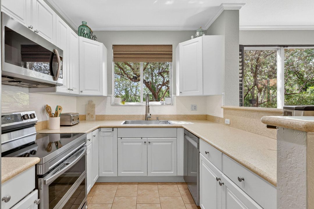 Activo con contrato: $278,000 (2 camas, 2 baños, 1199 Pies cuadrados)